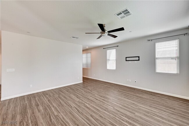 Building Photo - 835 N Water St