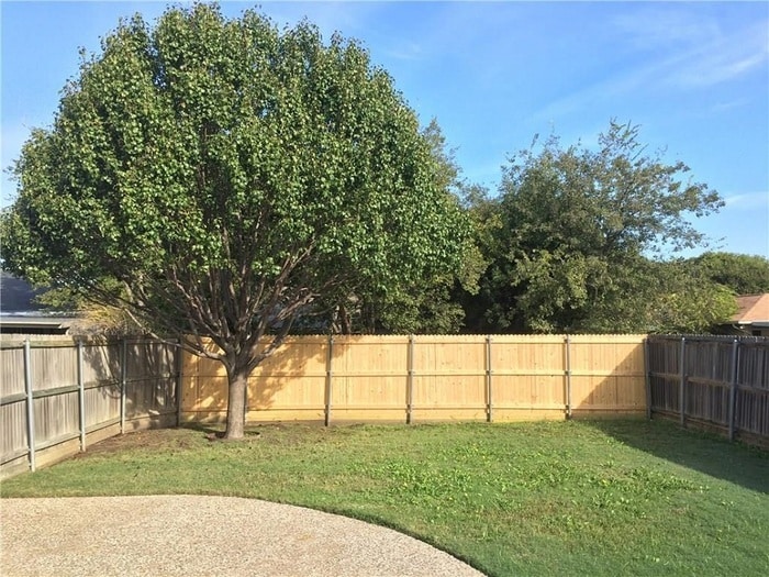 Building Photo - 621 Shenandoah Ct