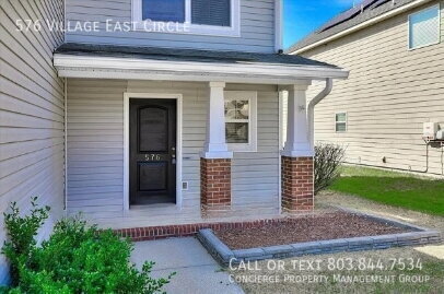 Building Photo - 576 Village E Cir