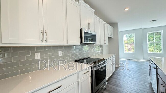 Building Photo - 1479 Creekside Cir NW