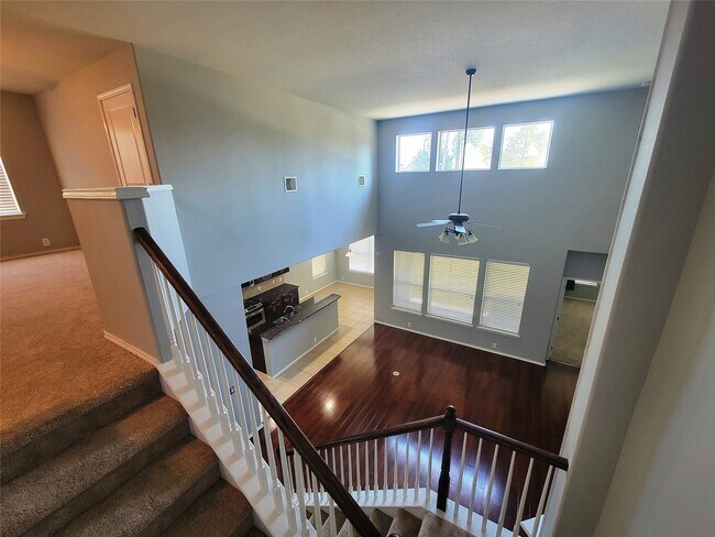 Building Photo - 17006 Cherokee Lake Ln