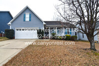 Building Photo - Beautifully Maintained Fayetteville Gem