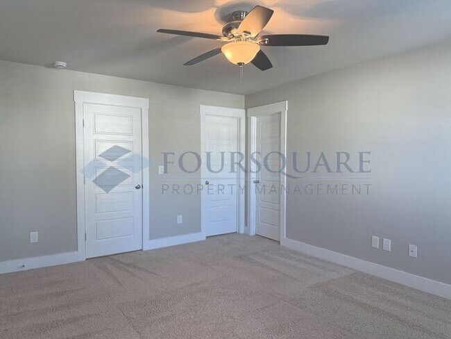 Building Photo - Lovely 3-Bedroom Home with Granite Kitchen, Office Nook & Finished Garage – Near Downtown Knightd...
