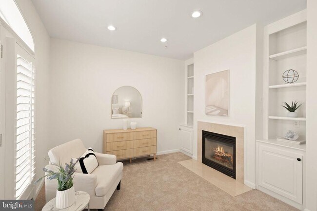 Building Photo - 42465 Regal Wood Dr