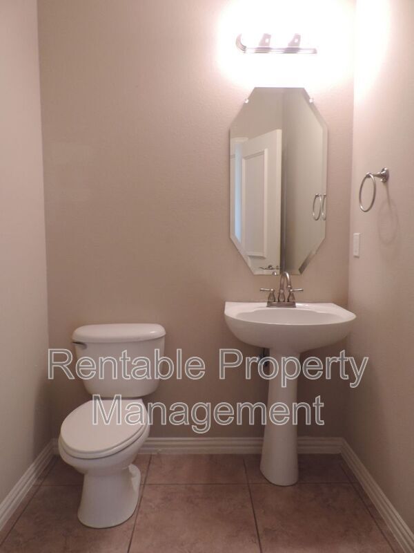 Building Photo - 1835 Leann Ln