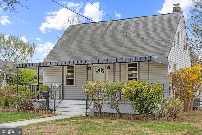 Building Photo - 114 Charles St