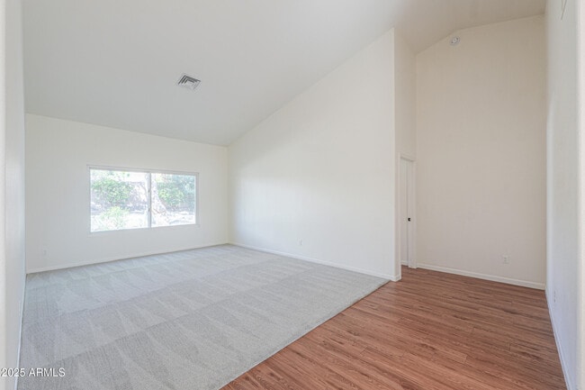 Building Photo - 13246 S 34th Way
