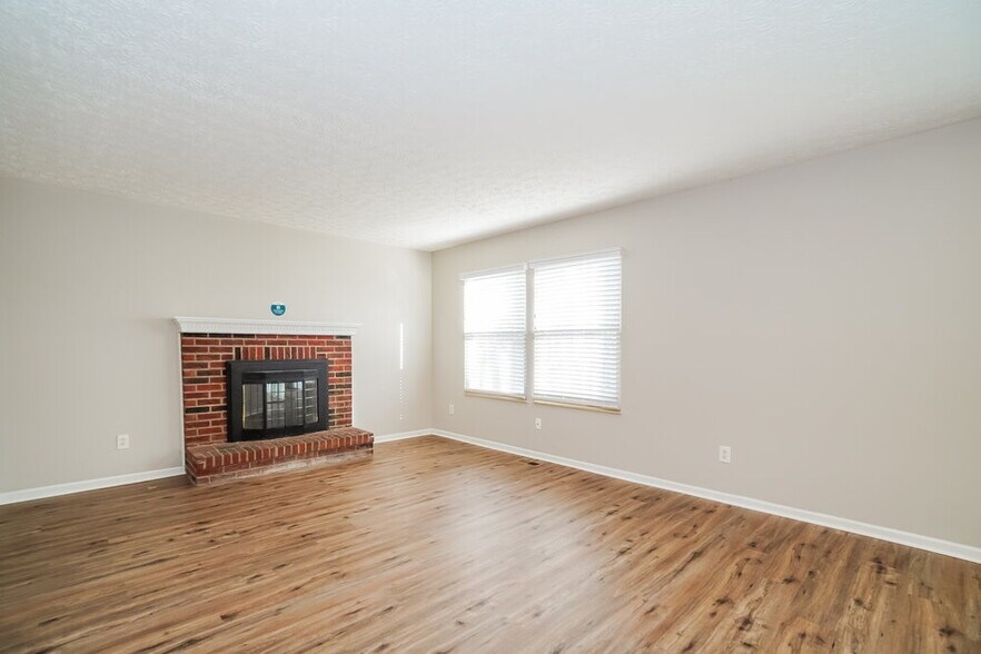 Building Photo - 442 Rambling Brook Dr
