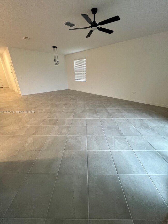 Building Photo - 17417 Muscat Ln