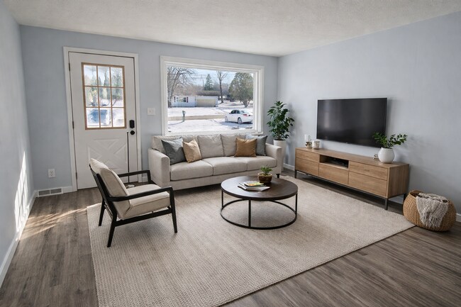 Building Photo - 1303-1305 Wolford Rd