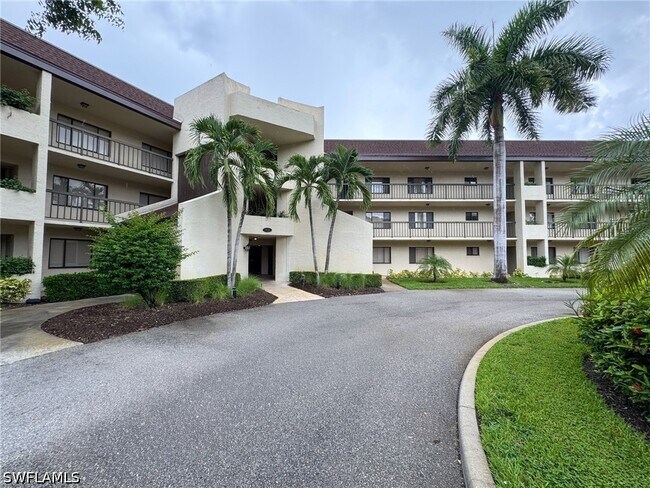 Building Photo - 413 Augusta Blvd