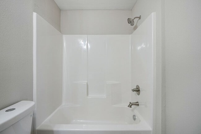 Building Photo - Totally Renovated 3bedroom/2 bathroom home...