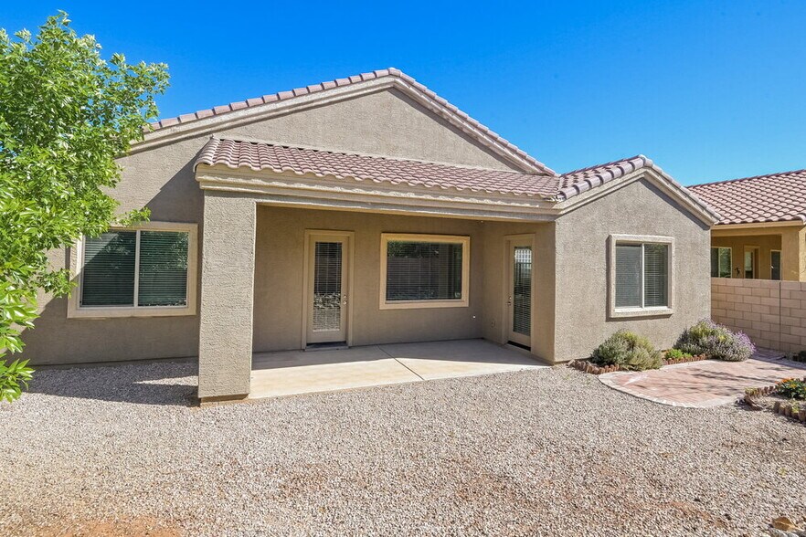 Building Photo - 7129 W Dupont Way