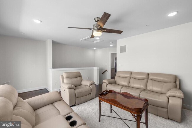Building Photo - 428 Stabler Ln