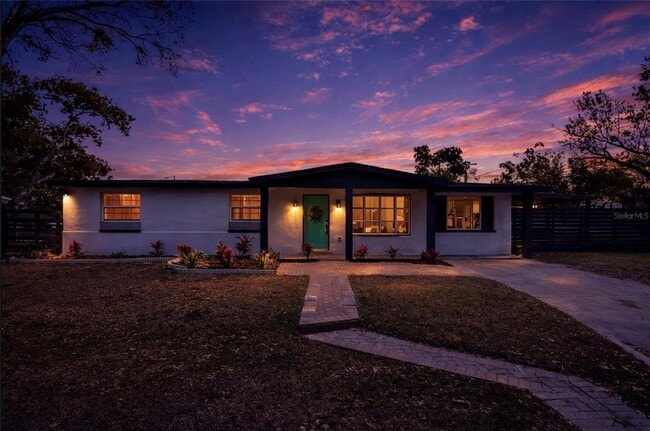 Building Photo - 301 N Fremont Ave