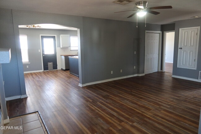 Building Photo - 5732 Green Castle Rd