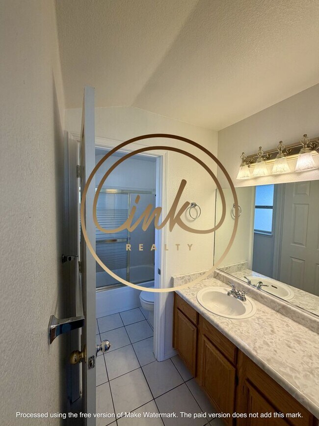 Building Photo - Lovely Carson City Home