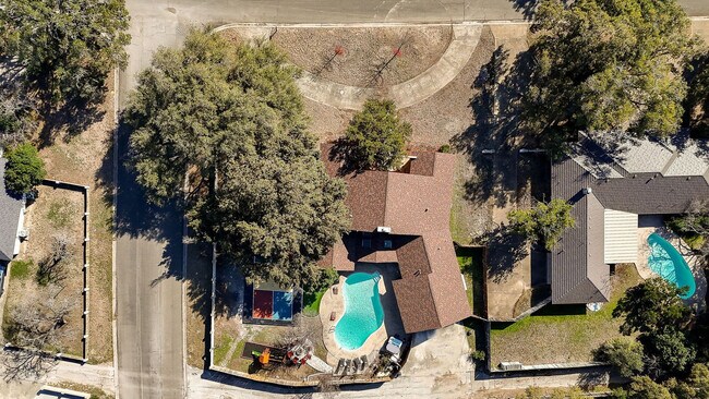 Building Photo - 107 Wickford Way