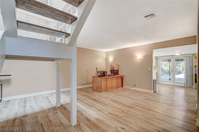 Building Photo - 2408 El Cortez Ave