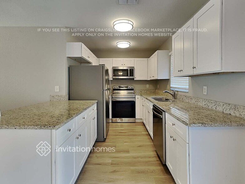 Building Photo - 2137 Sandy Hook