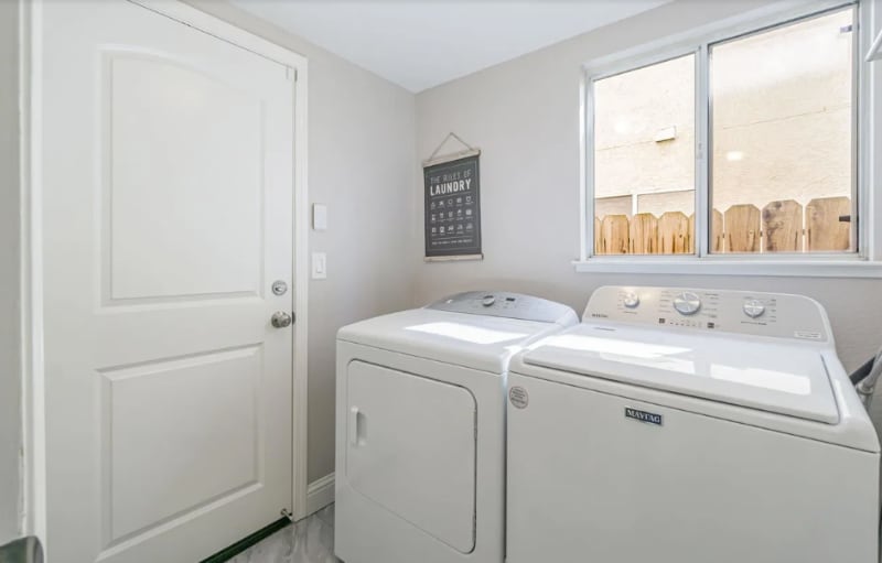 Building Photo - 1716 Clearwood St