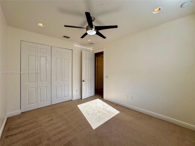 Building Photo - 11894 Fox Hill Cir