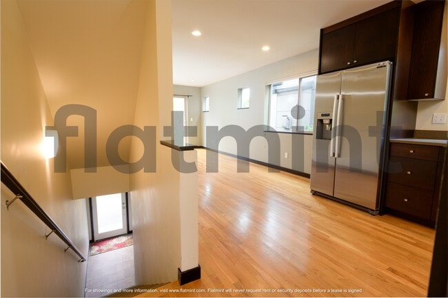 Building Photo - 1512 44th Ave SW