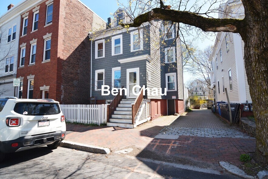 Building Photo - 202 Harvard St