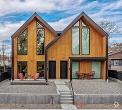 Building Photo - Contemporary Townhome in an Exceptional Su...