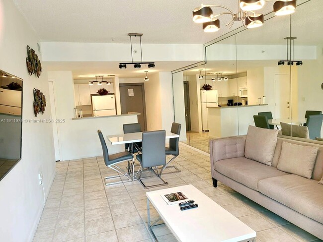 Building Photo - 185 SE 14th Terrace