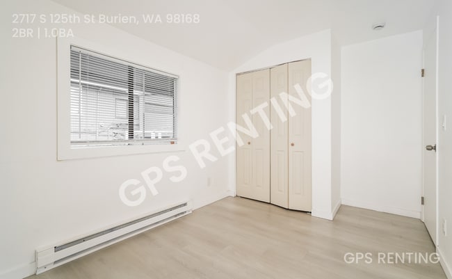 Building Photo - 2717 S 125th St