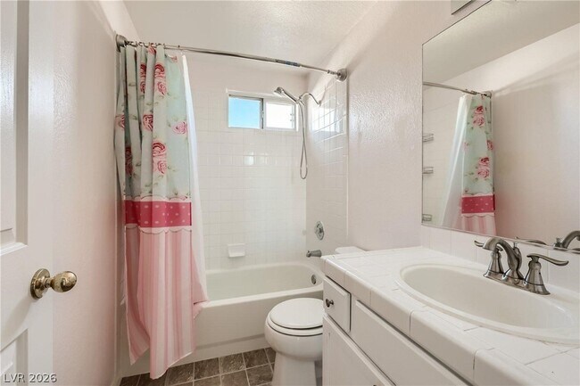 Building Photo - 520 Arrowhead Trail