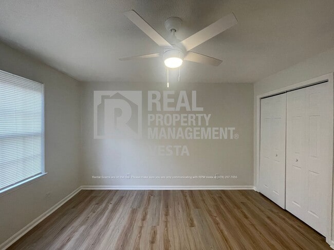 Building Photo - 2866 Glen Echo Dr