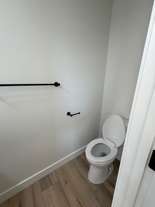 Building Photo - 258 Donax Ave