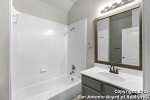 Building Photo - 419 Coyanosa Falls