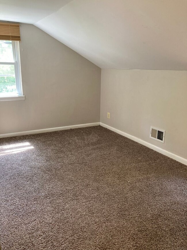 Building Photo - Charming 2-Bedroom Apartment in Edgewood, MD