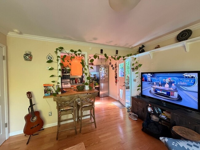 Building Photo - 502 Errett Cir