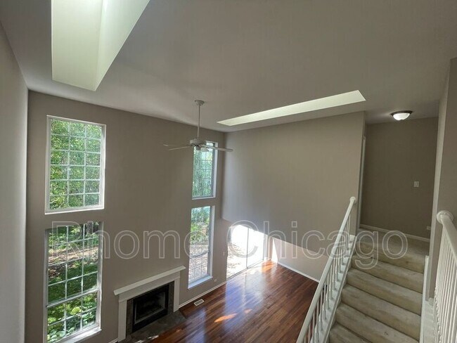 Building Photo - 135 Hemstead St
