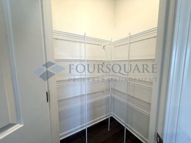 Building Photo - Spacious 4-Bed Home with Flex Room, Loft, Screened Porch & 2-Car Garage – Convenient to Angier an...