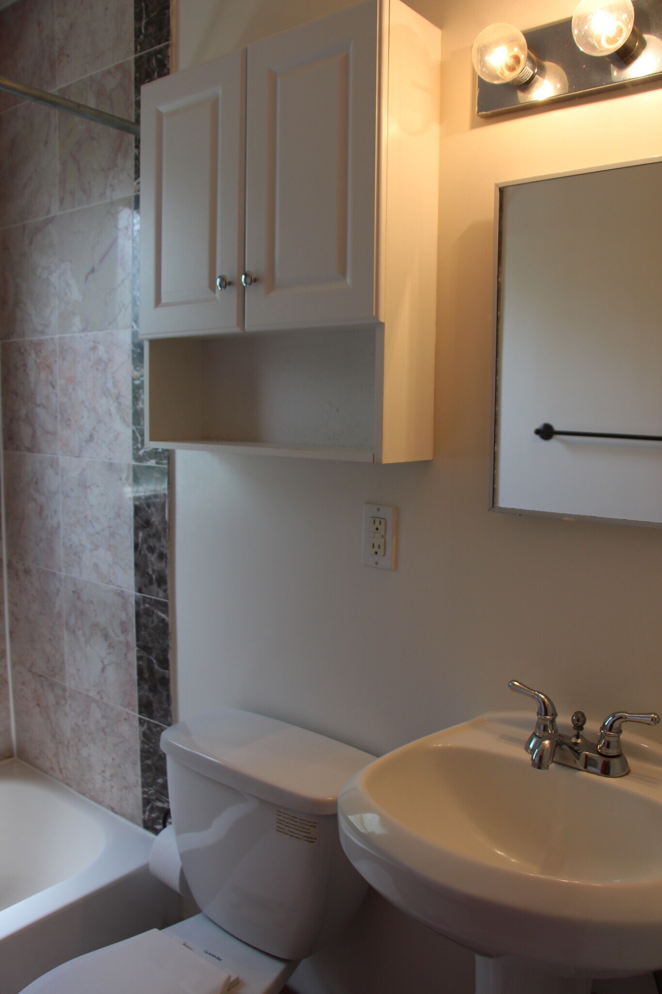 Building Photo - 624 North Monroe Street