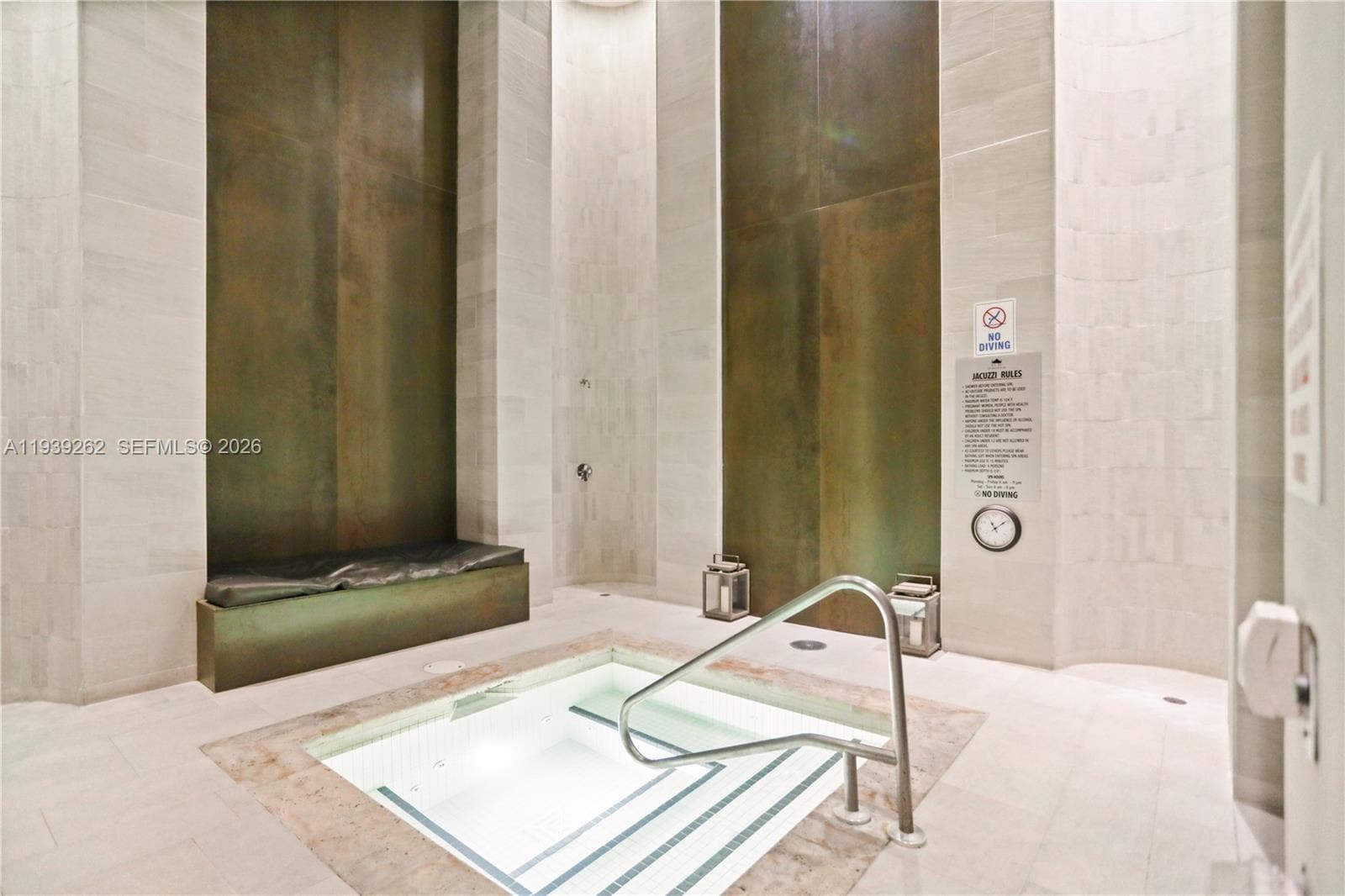 Building Photo - 1850 S Ocean Dr