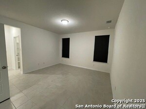 Building Photo - 411 Muscari Rd