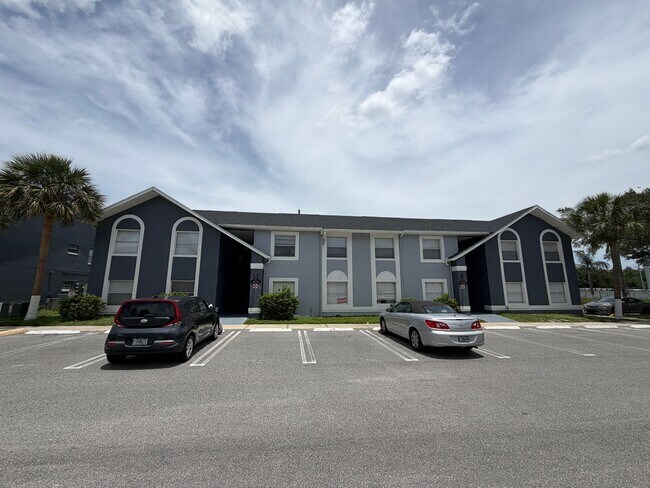 Building Photo - PRICE DROP! Orlando: 2BD/ 2BA - A Bright, Comfortable Home Designed for Everyday Living! WASHER &...
