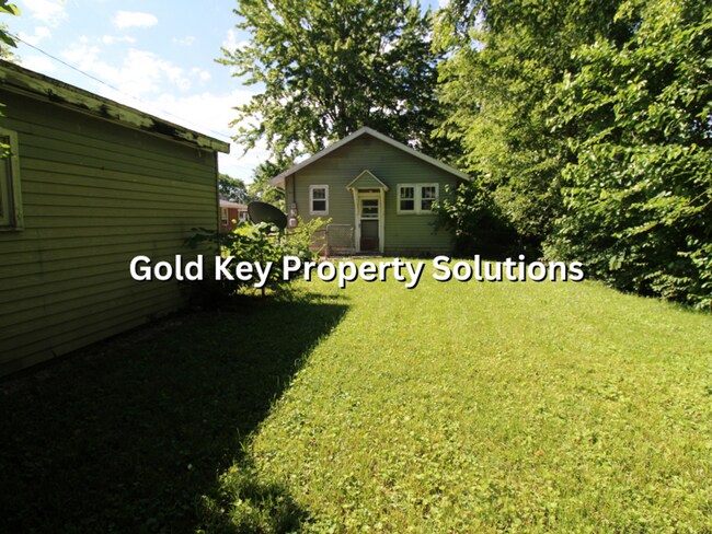 Building Photo - 2 BR 1 BA House with Covered Front Porch (NO SECTION 8)