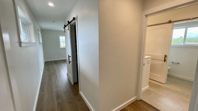 Building Photo - FULLY FURNISHED, STUNNING, BRAND NEW CONST...