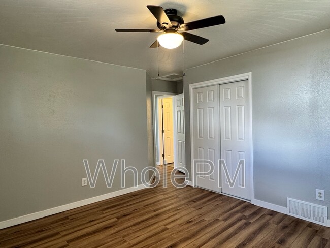 Building Photo - 220 W Layton Ave