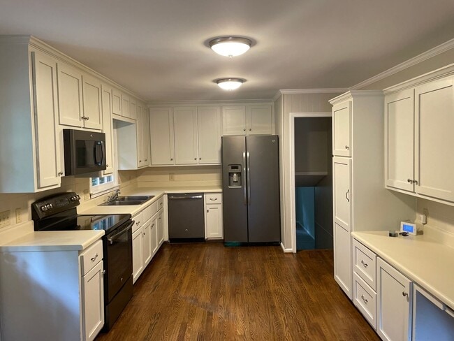 Building Photo - Home For Rent - Brookwood Forest