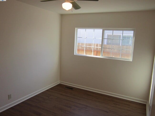 Building Photo - 26718 Peterman Ave