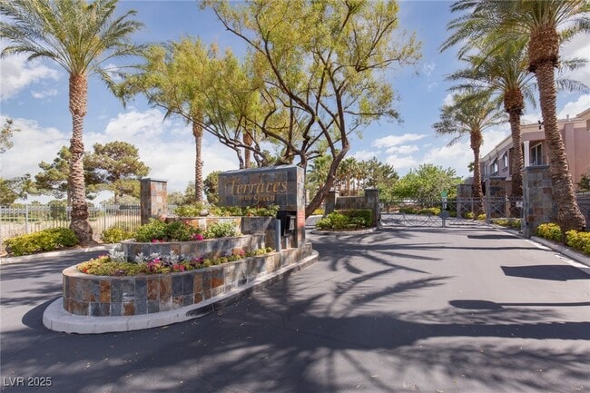 Building Photo - 808 Dana Hills Ct