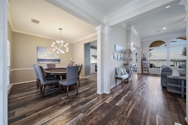 Building Photo - 9698 E Shore Dr